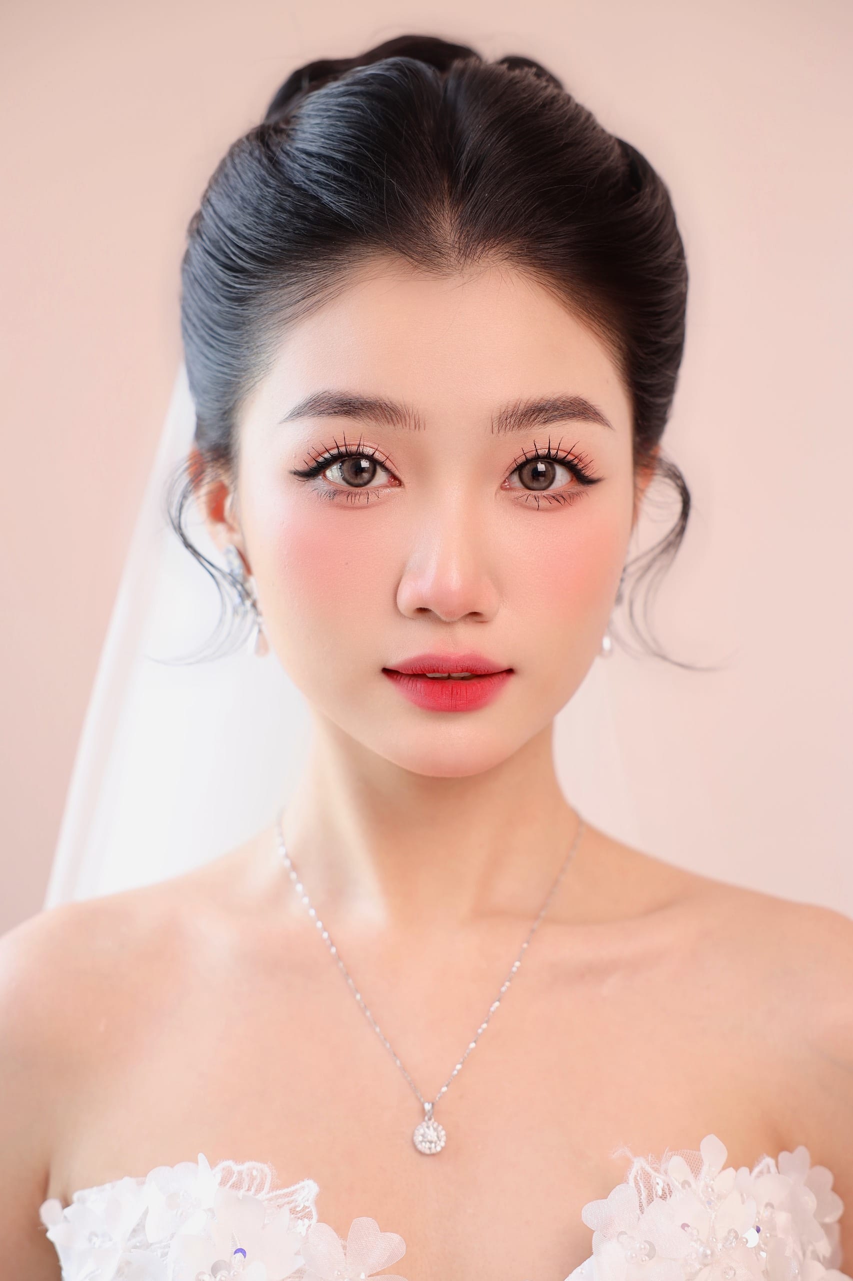 MAKEUP CÔ DÂU NGÀY CƯỚI - XU HƯỚNG MỚI NHẤT 2024