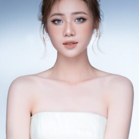 Tone nude tạo vẻ đẹp tươi tắn và hiện đại cho cô dâu