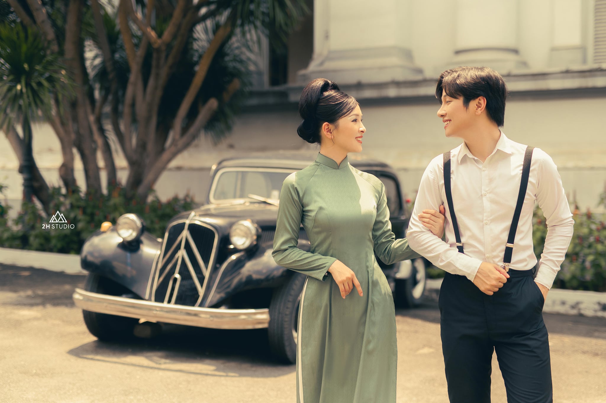 Chụp ảnh cưới áo dài xưa đầy cảm xúc
