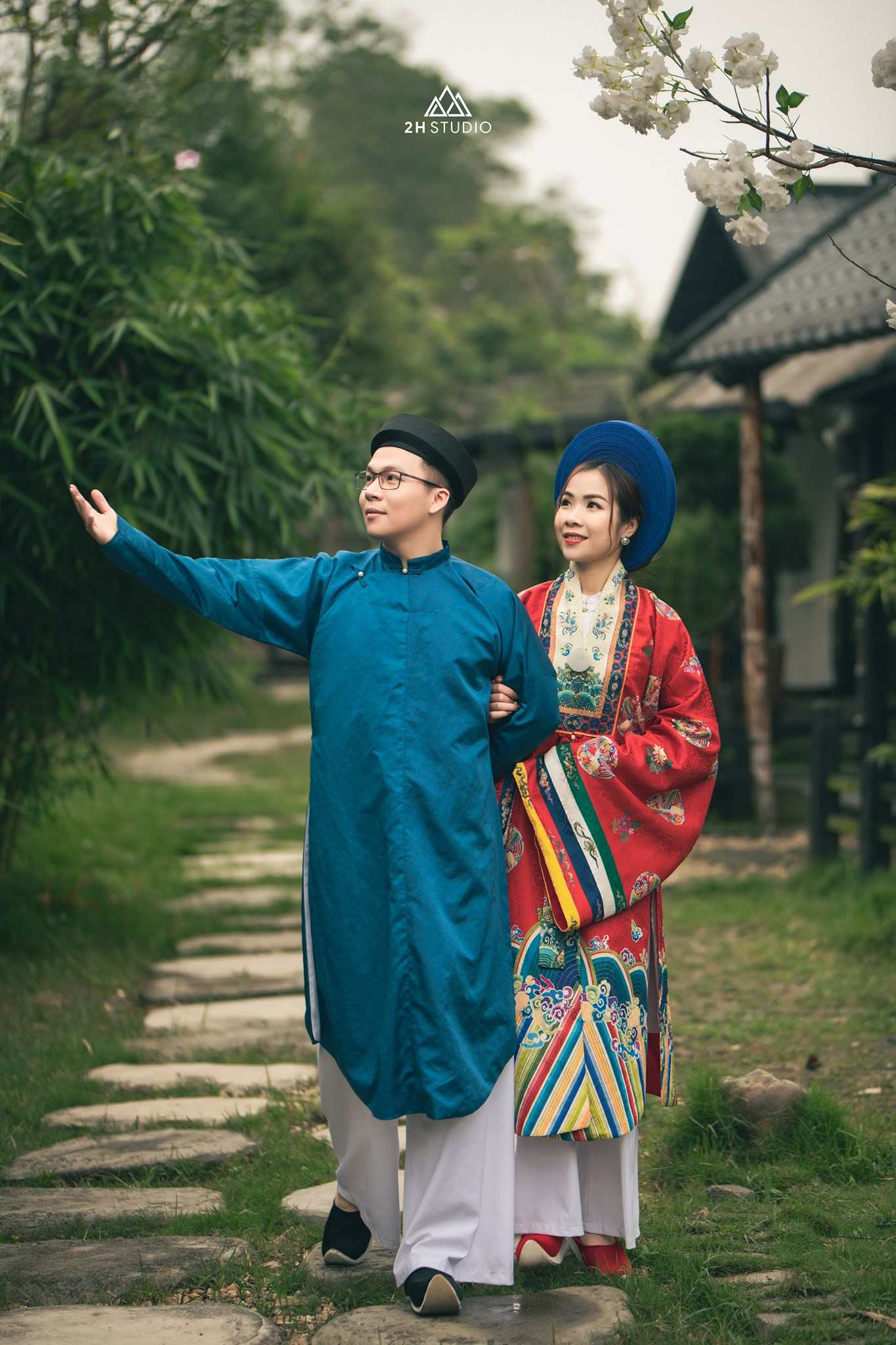Áo cưới cổ Nhật Bình mang nét hoàng gia sang trọng