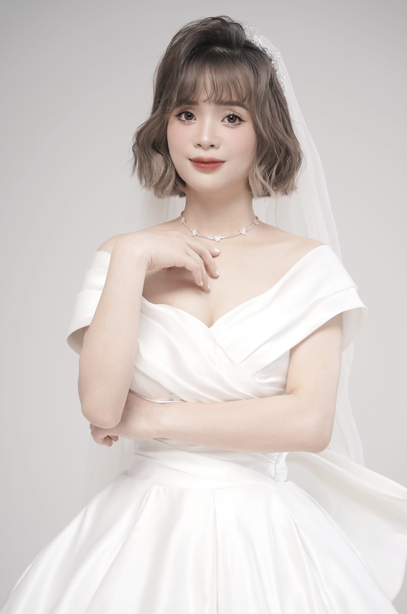 Đánh môi son quyến rũ tươi tắn