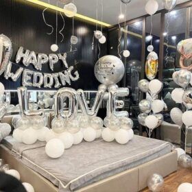 Giường cưới thường không nên nằm trước ngày cưới