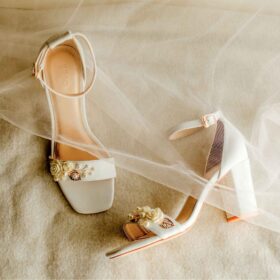 Giày cưới sandal đế thô