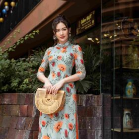 Phối màu áo dài và quần theo phong cách thanh lịch