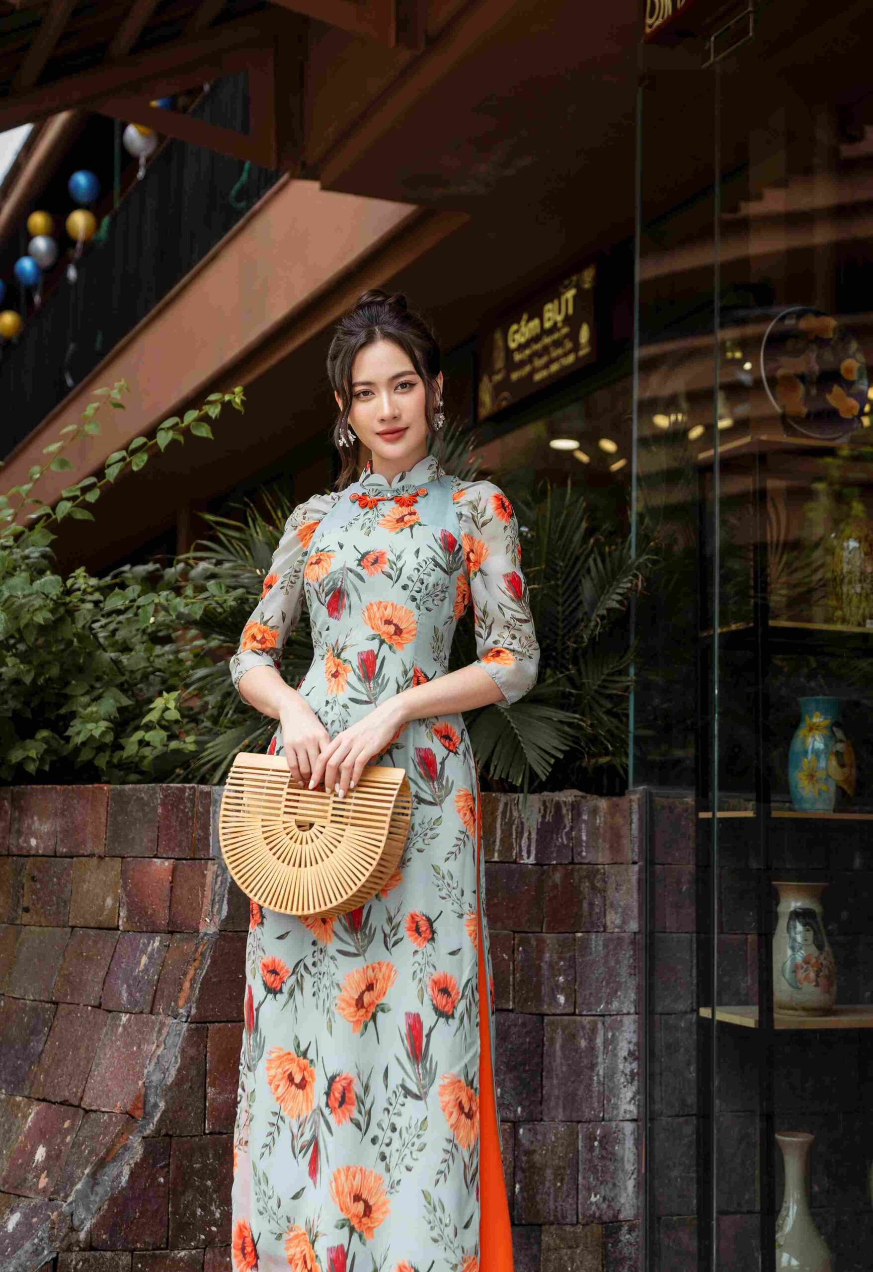 Phối màu áo dài và quần theo phong cách thanh lịch