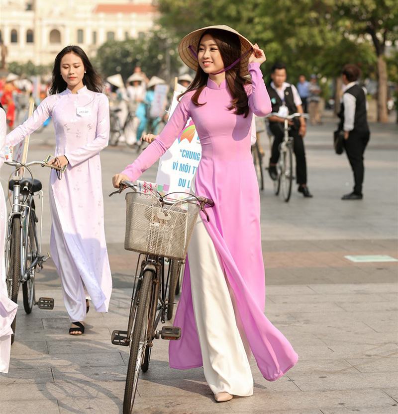 Phụ kiện khi mặc áo dài