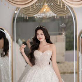 thử váy cưới có mất tiền không