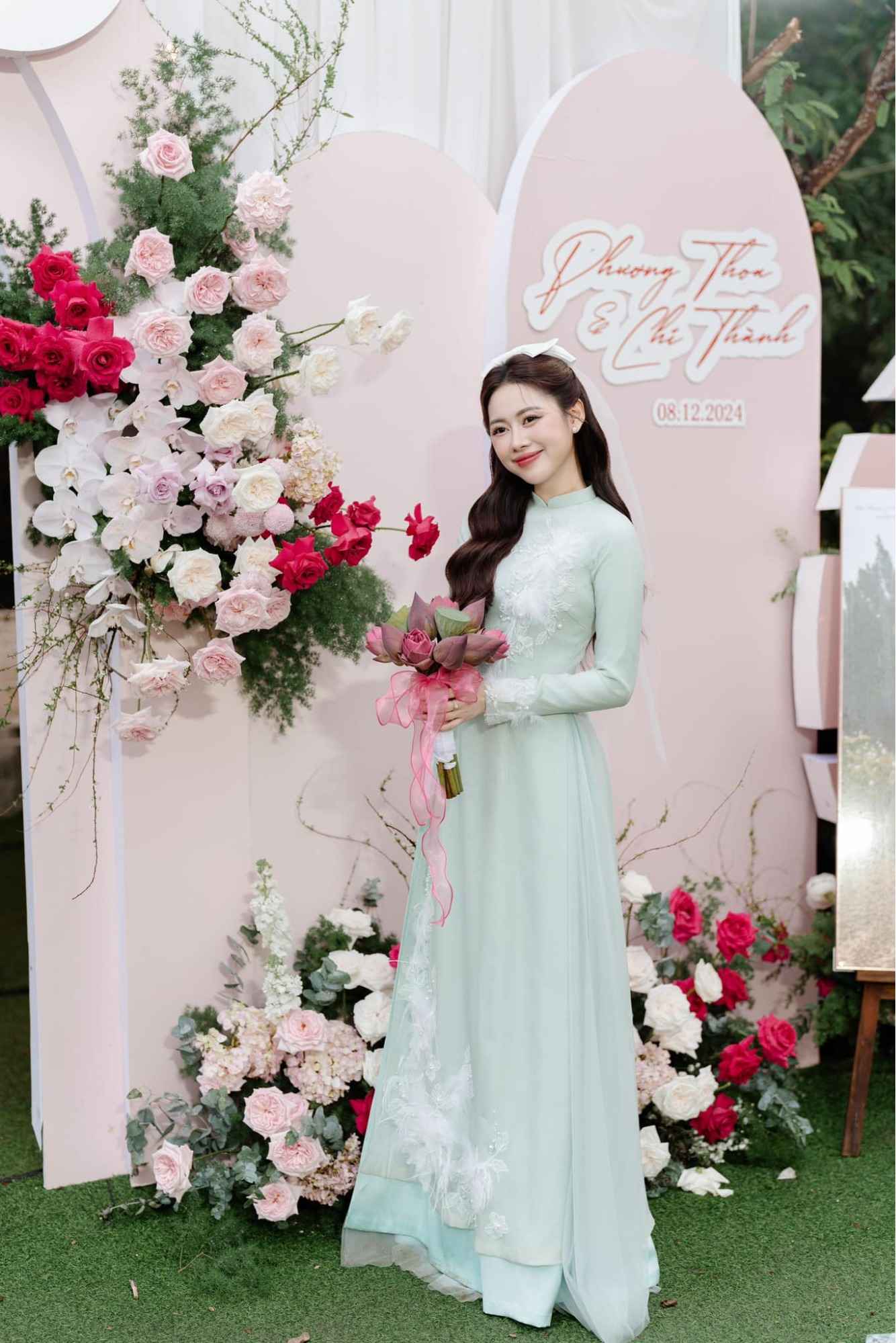 Áo dài cưới màu xanh ngọc bích