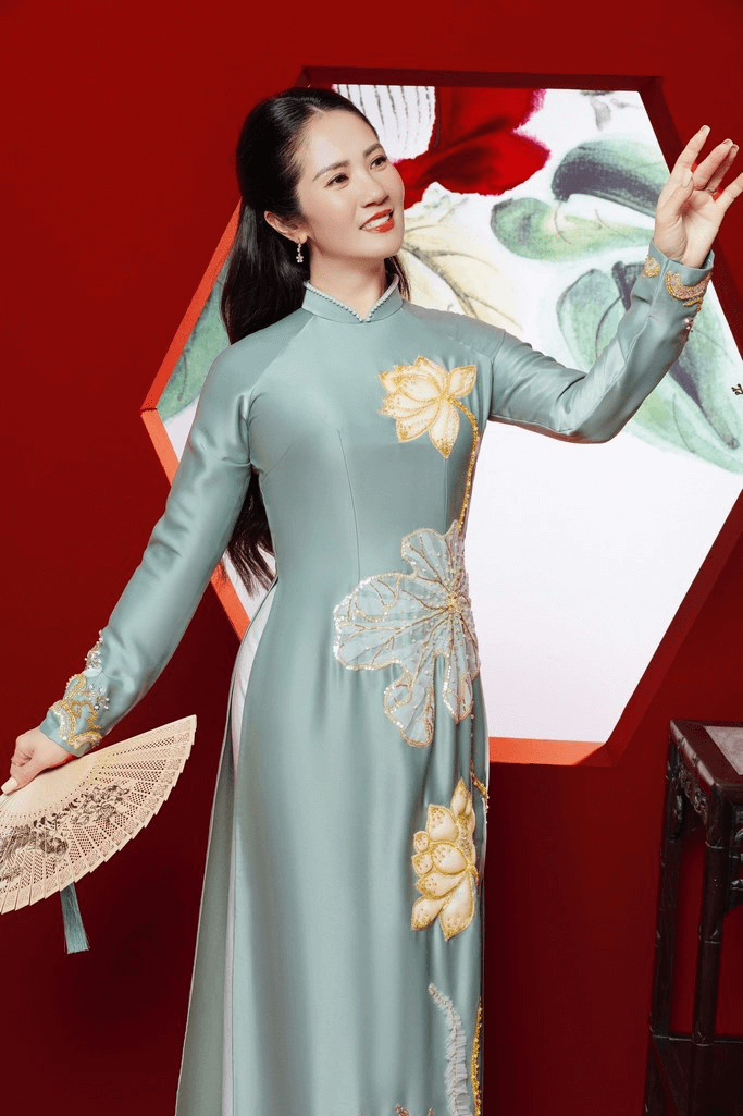 Mẫu áo dài cho mẹ cô dâu