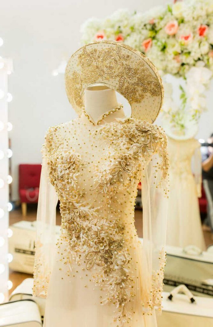 Mẫu áo dài cưới vàng đồng