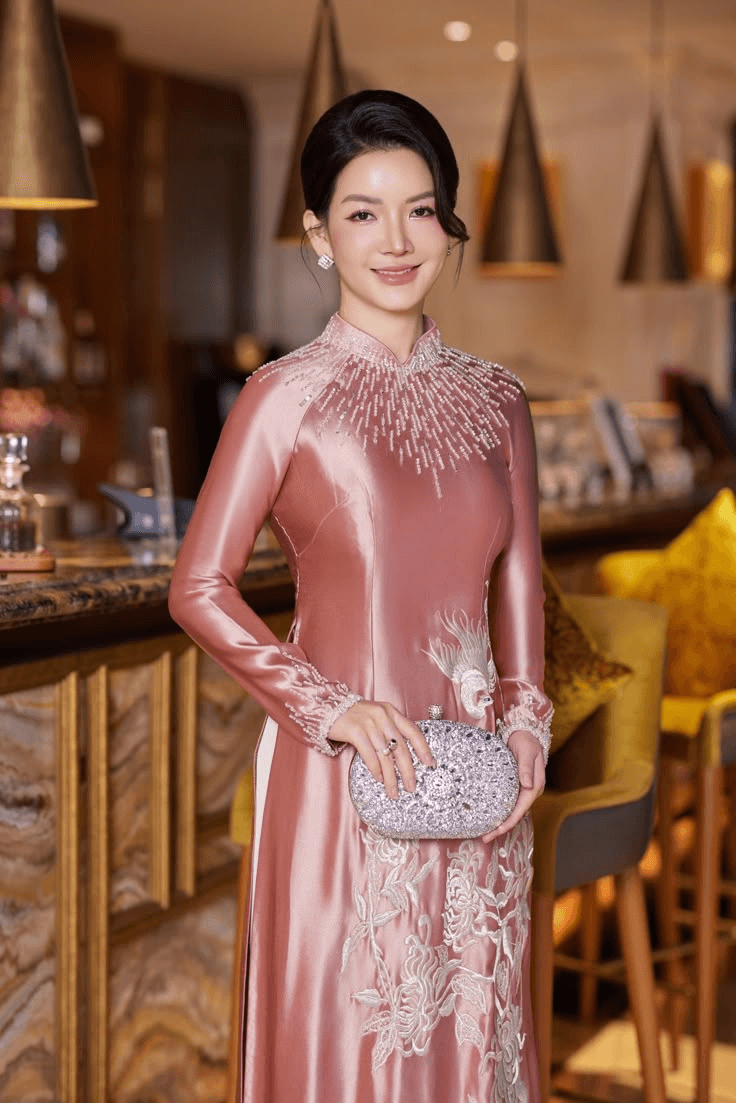 Mẫu áo dài đính đá