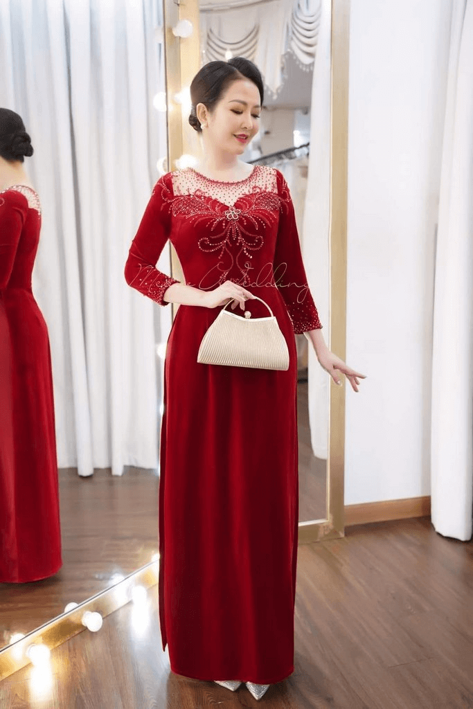 Mẫu áo dài sang trọng cho mẹ cô dâu