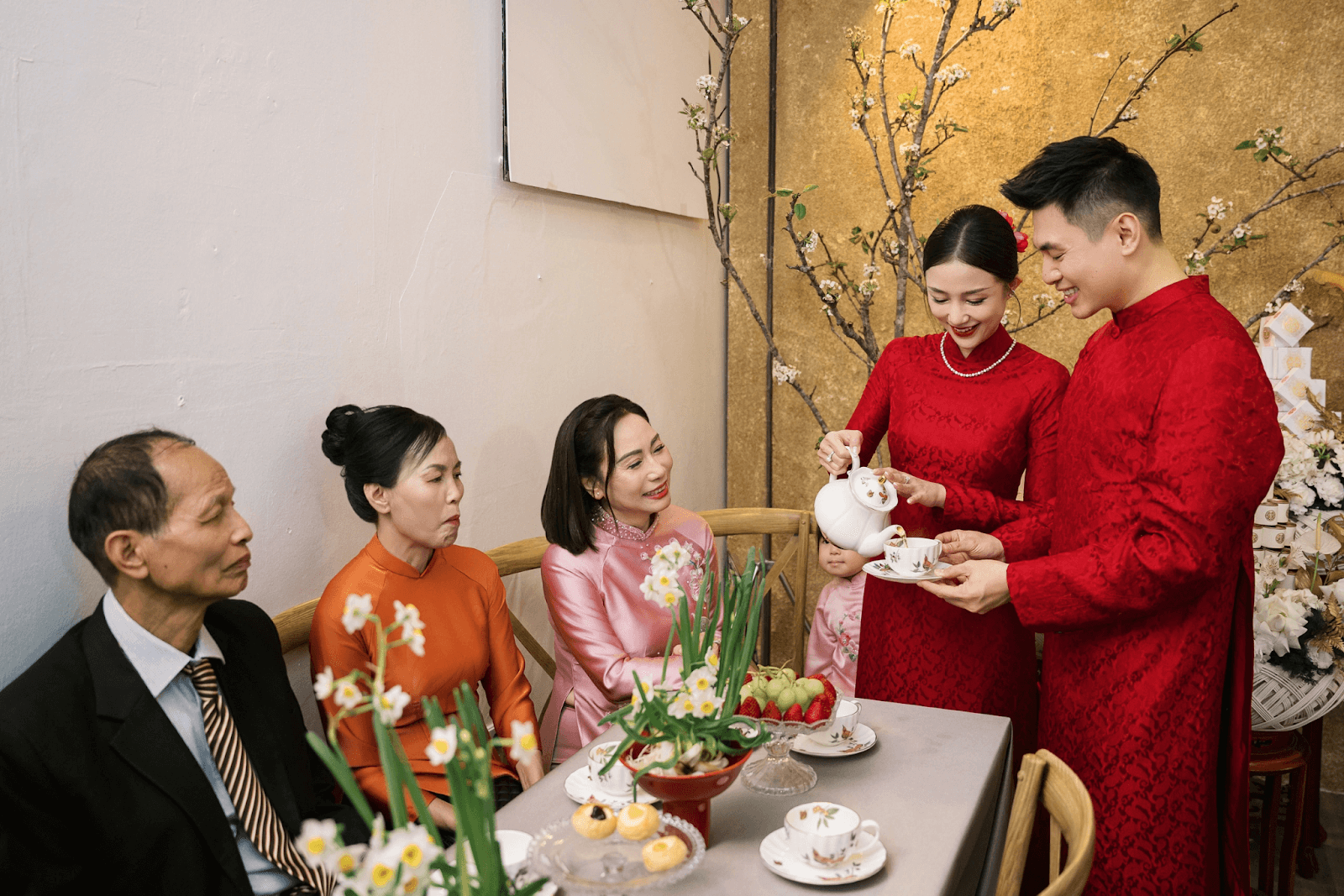 Tiếp đón nhà trai