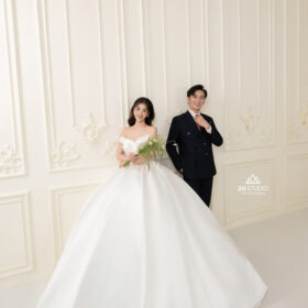 Váy cưới dáng công chúa xòe bồng