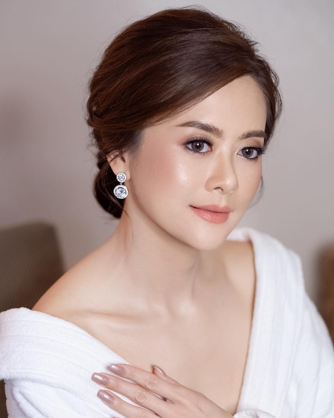 Những kiểu tóc đẹp cho mẹ cô dâu