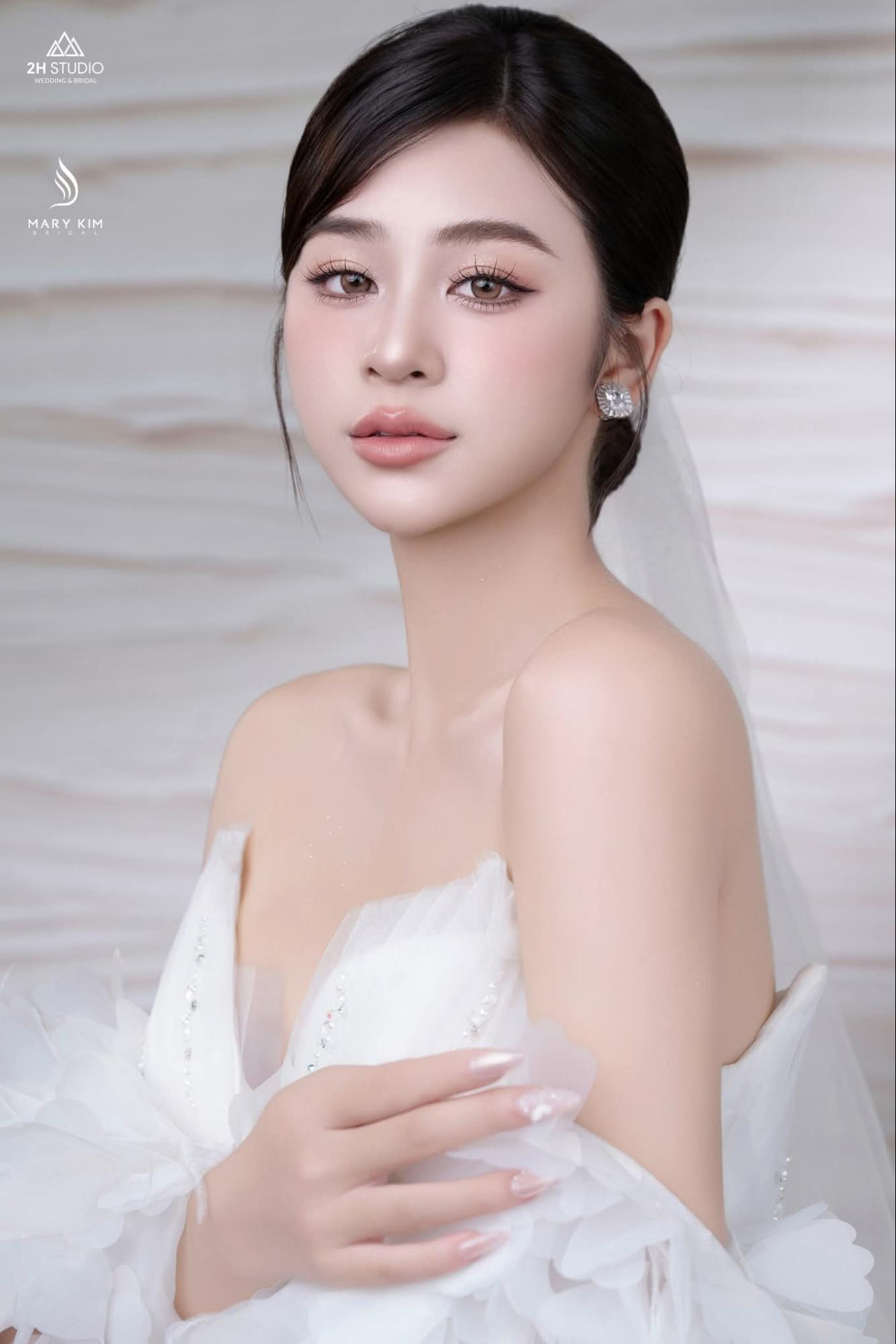Tone nude sang trọng