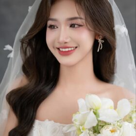 Trang điểm cho cô dâu mặt vuông với đôi mắt hút hồn
