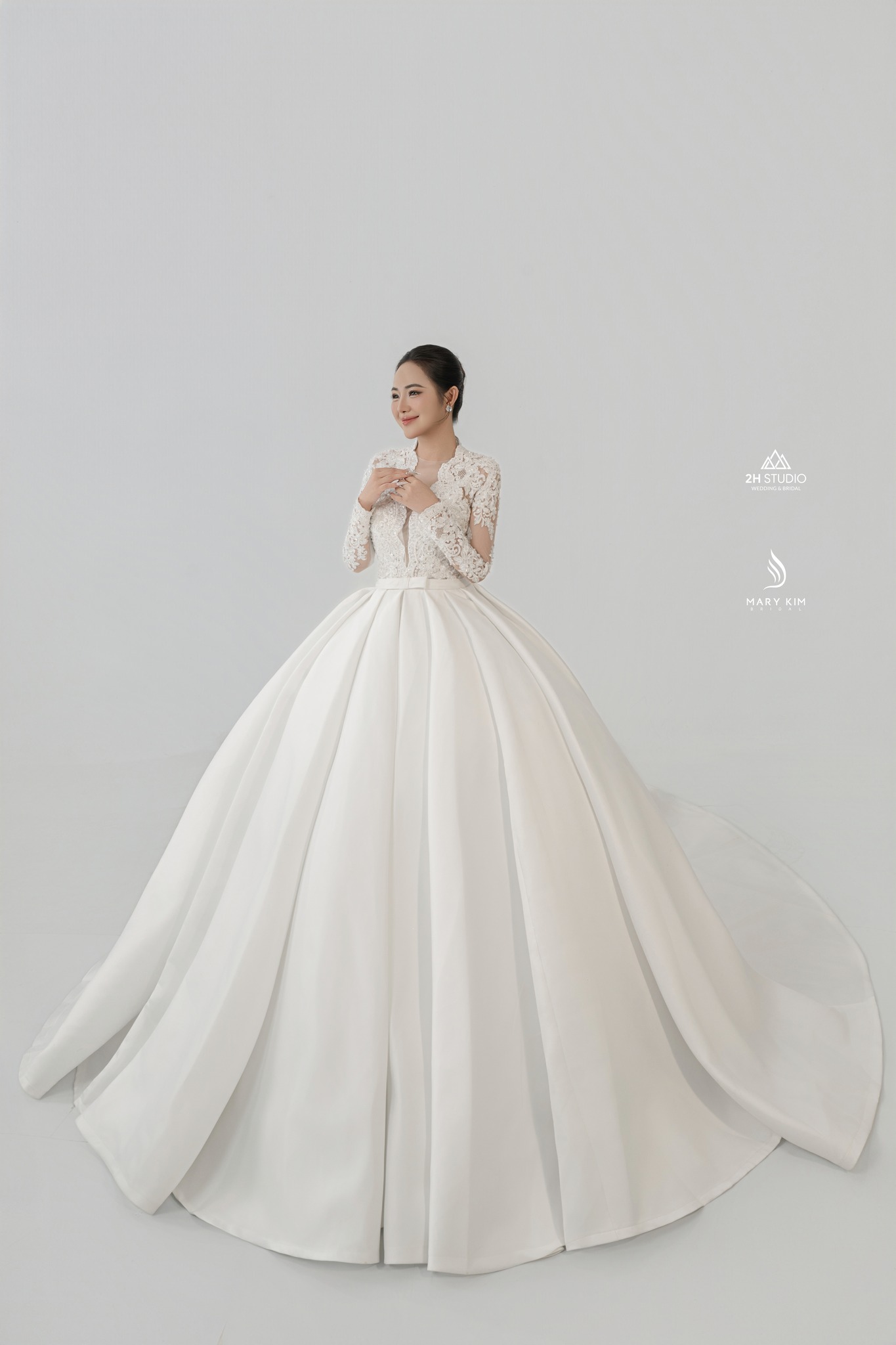 Địa chỉ uy tín cho váy cưới xếp tầng 1