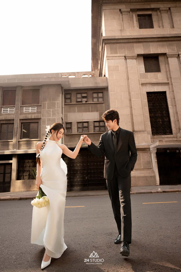 Chụp ảnh cưới tại Ngân hàng nhà nước