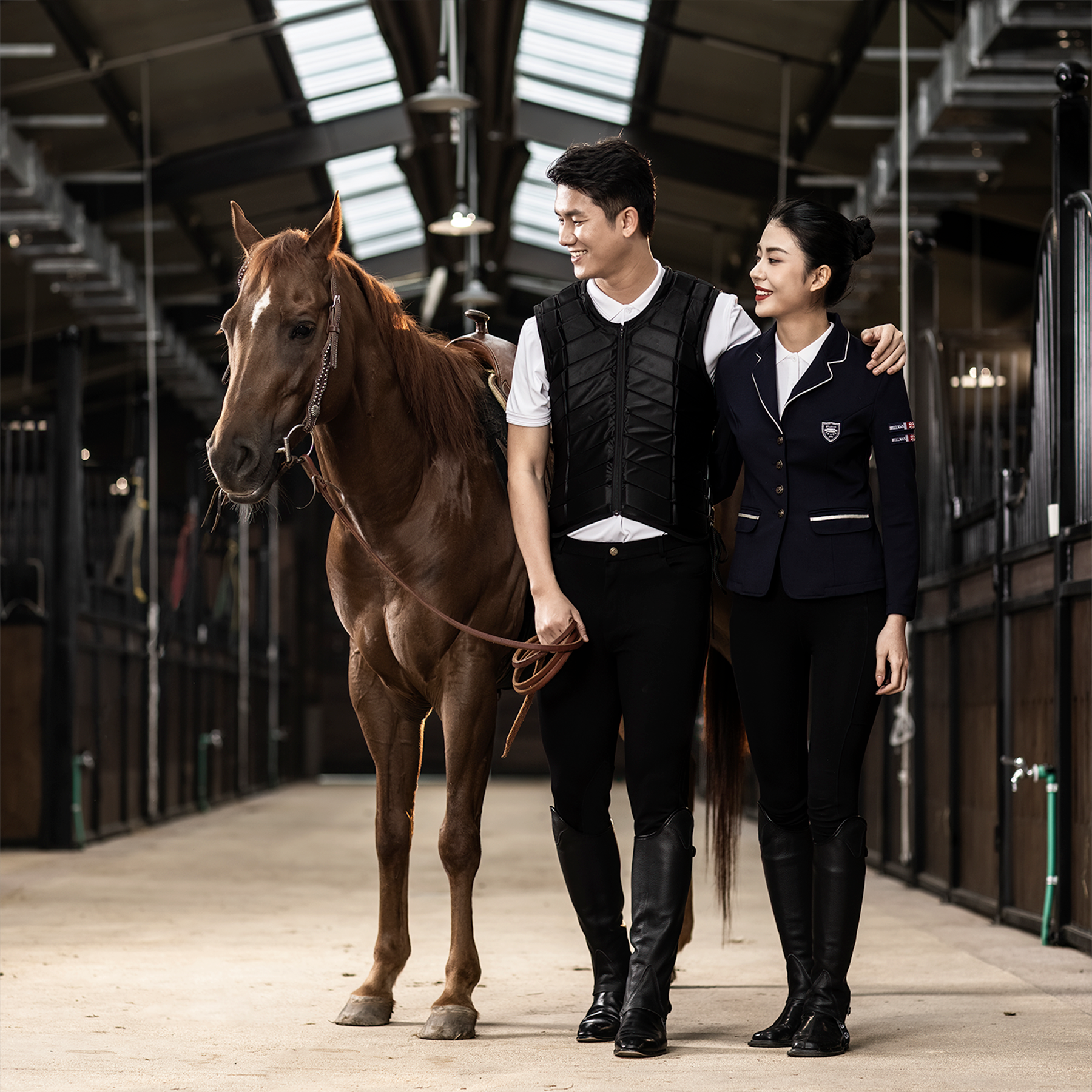 Chụp hình cưới với ngựa cá tính 