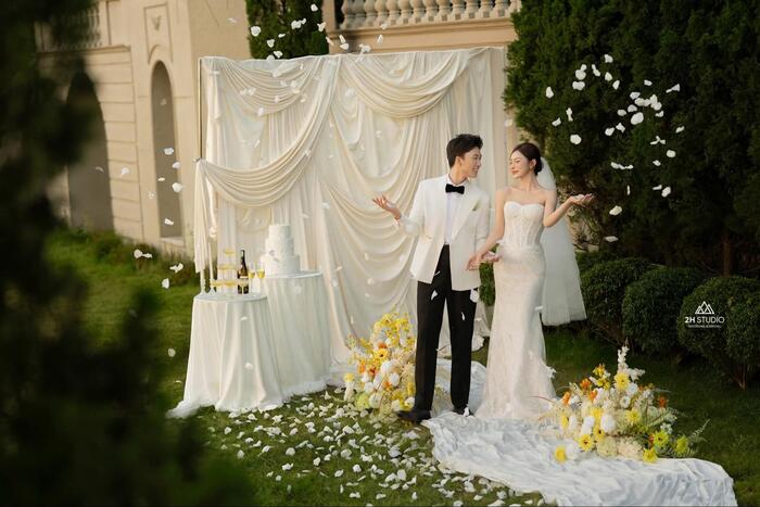 Ý nghĩa & Các bước thực hiện của nghi lễ cắt bánh cưới