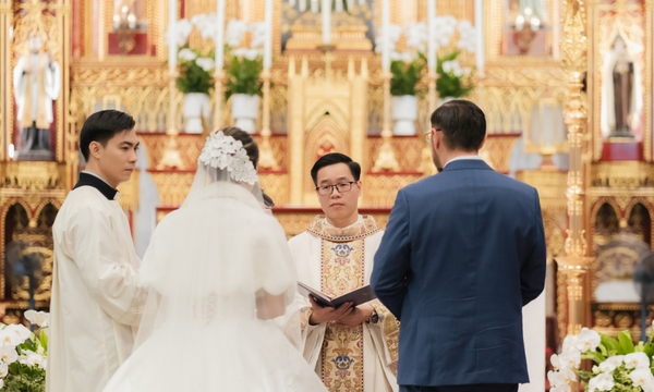 Phóng sự cưới công giáo