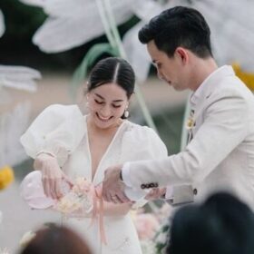 Nghi thức rót gạo đám cưới có ý nghĩa gì? Cách thực hiện nghi lễ