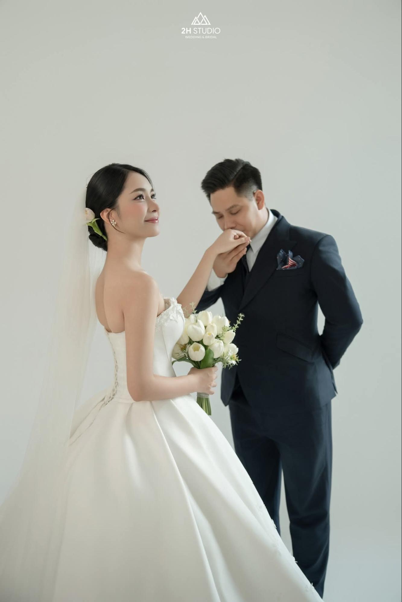 99+ concept chụp ảnh cưới nền trắng đẹp mê ly