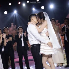 First Dance là gì? Ý nghĩa và những điều cần biết về first dance trong đám cưới First dance là điệu nhảy đầu tiên của cô dâu và chú rể