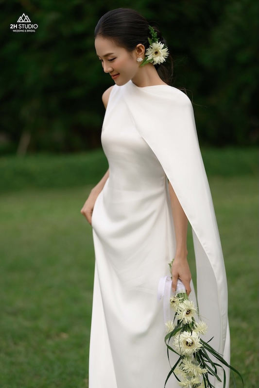 chọn váy cưới mùa hè