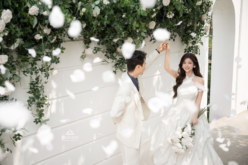 có nên chụp ảnh cưới mùa hè